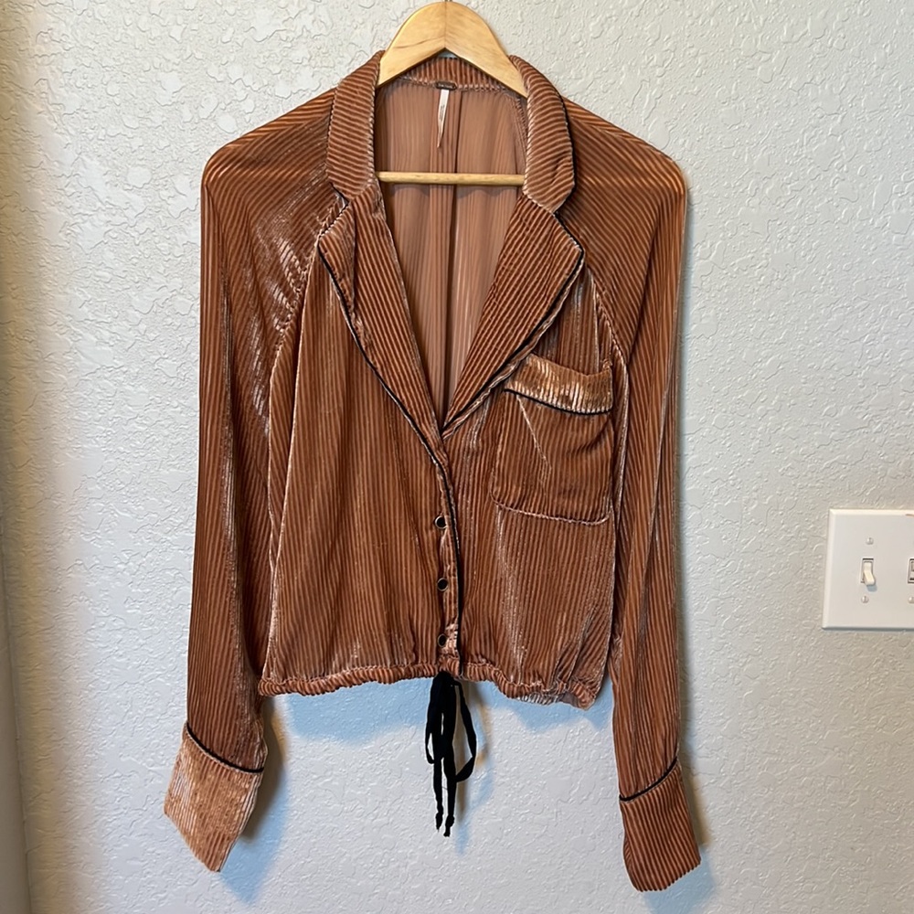 Free People button up